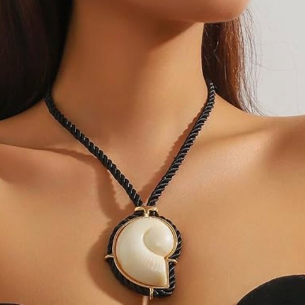 ZARA Coastal Shell Pendant Necklace